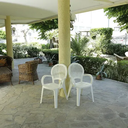 Villa Rimini Апартаменты *